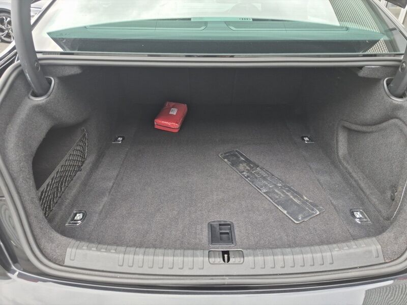 More views of Audi A6