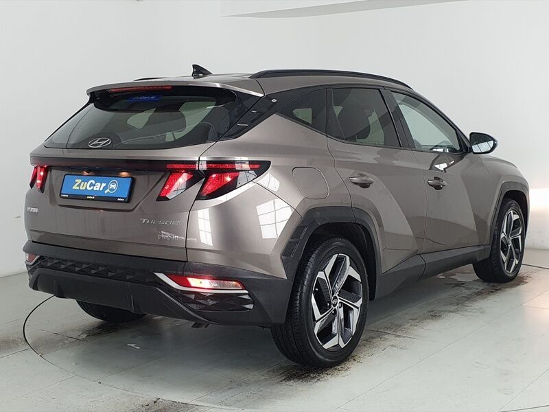 More views of Hyundai Tucson