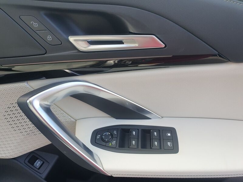 More views of BMW X1