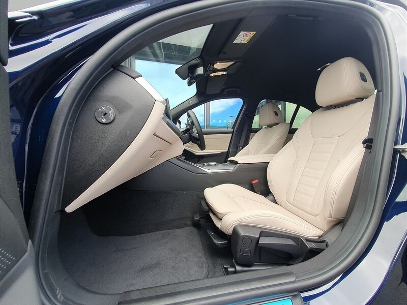 More views of BMW 3-Series