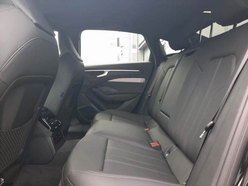 More views of Audi A6