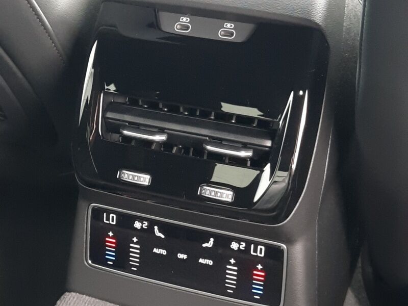 More views of Audi A6