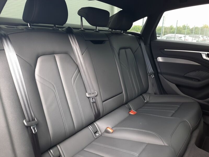 More views of Audi A6
