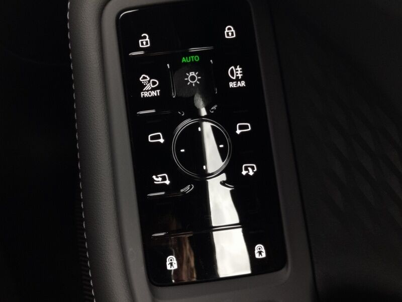 More views of Audi A6