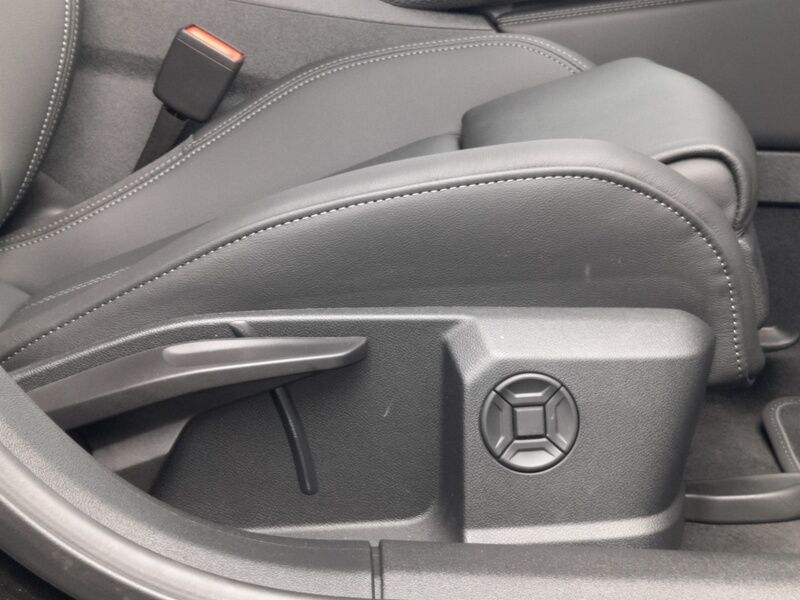 More views of Audi A6