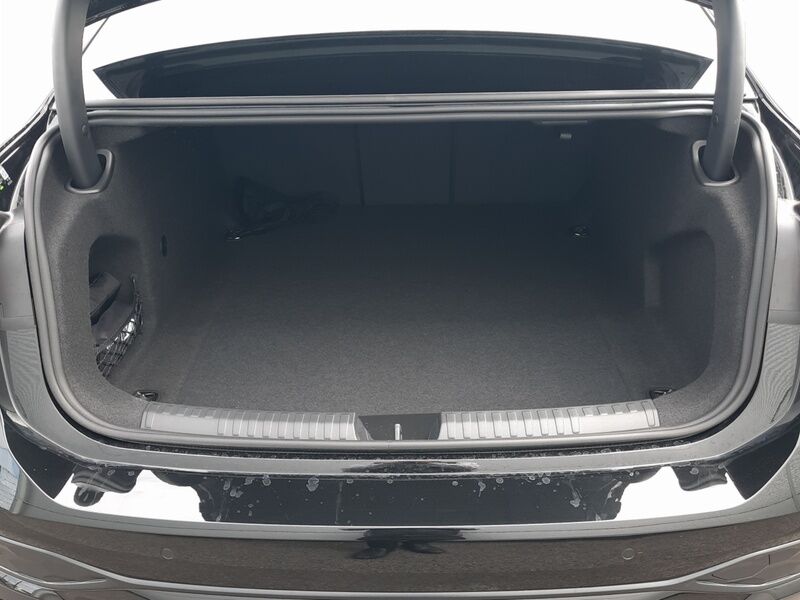 More views of Audi A6