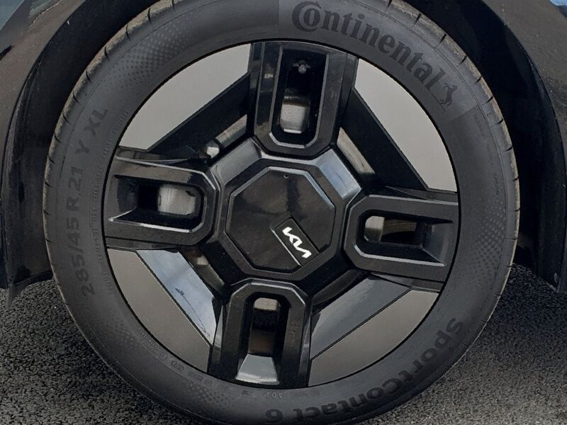 More views of Kia EV9