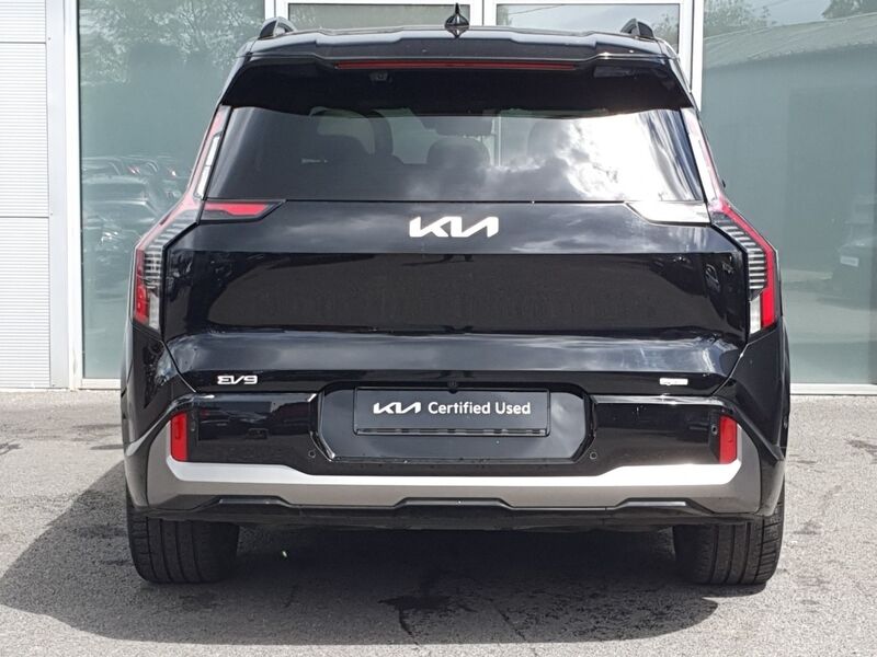 More views of Kia EV9