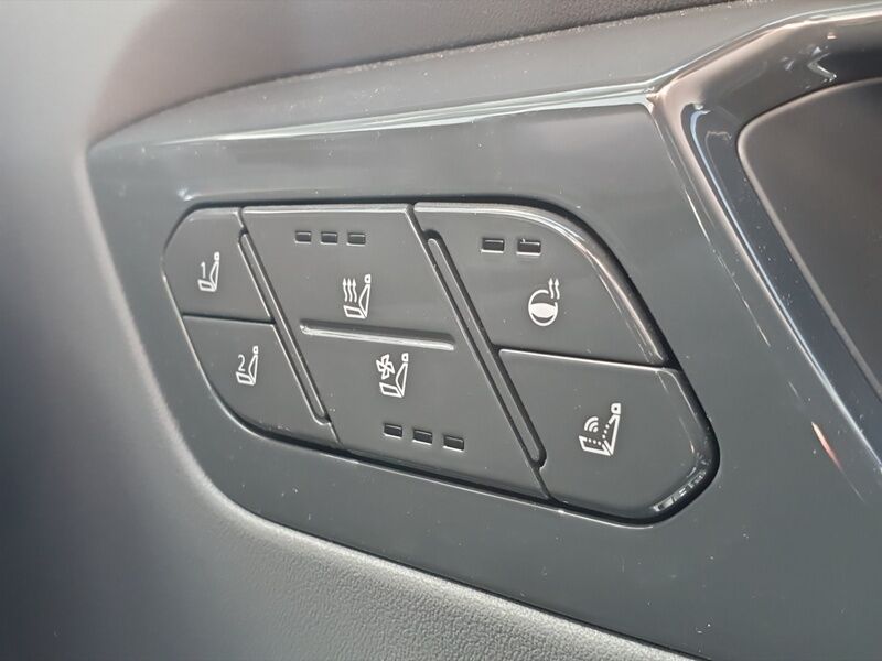 More views of Kia EV9