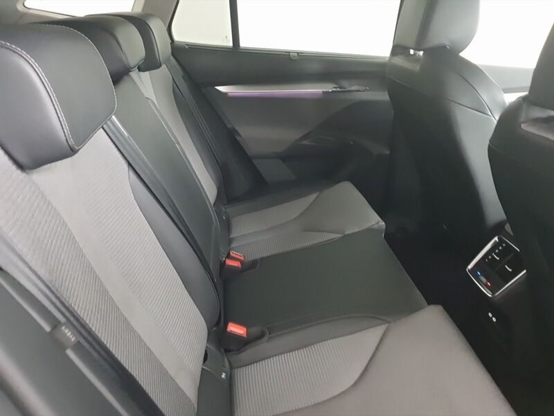 More views of Skoda Enyaq