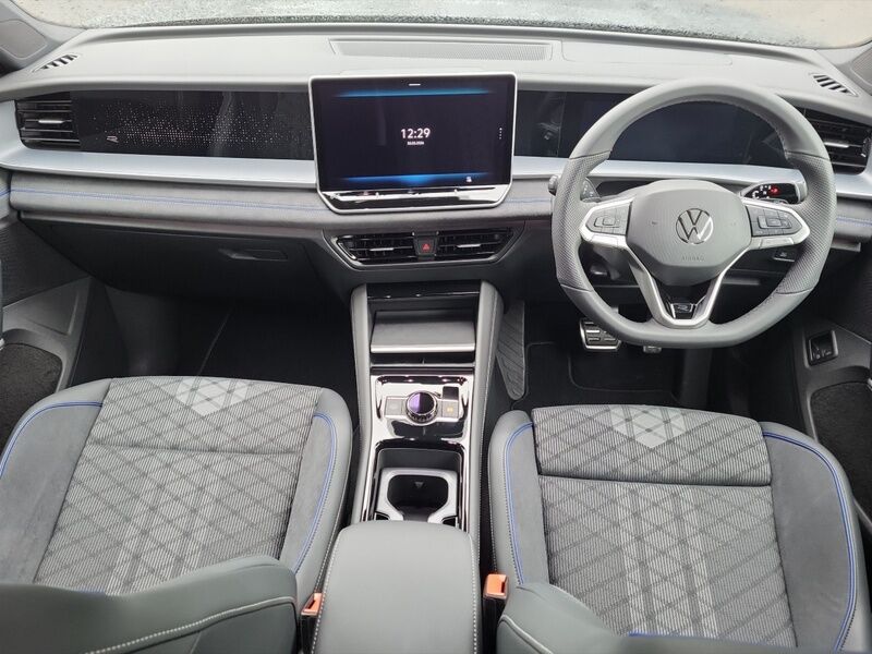 More views of Volkswagen Tayron