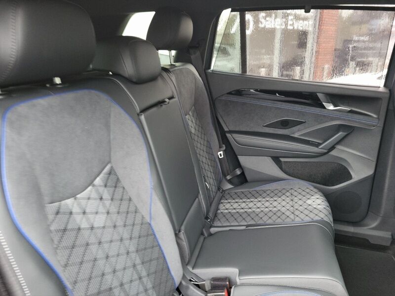 More views of Volkswagen Tayron
