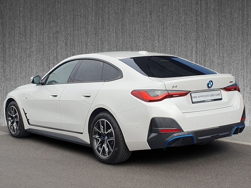 More views of BMW i4