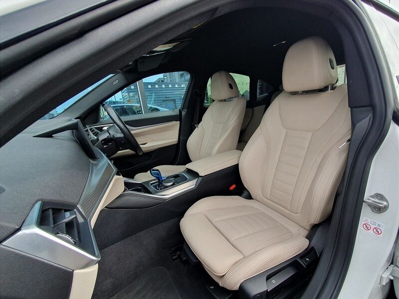 More views of BMW i4
