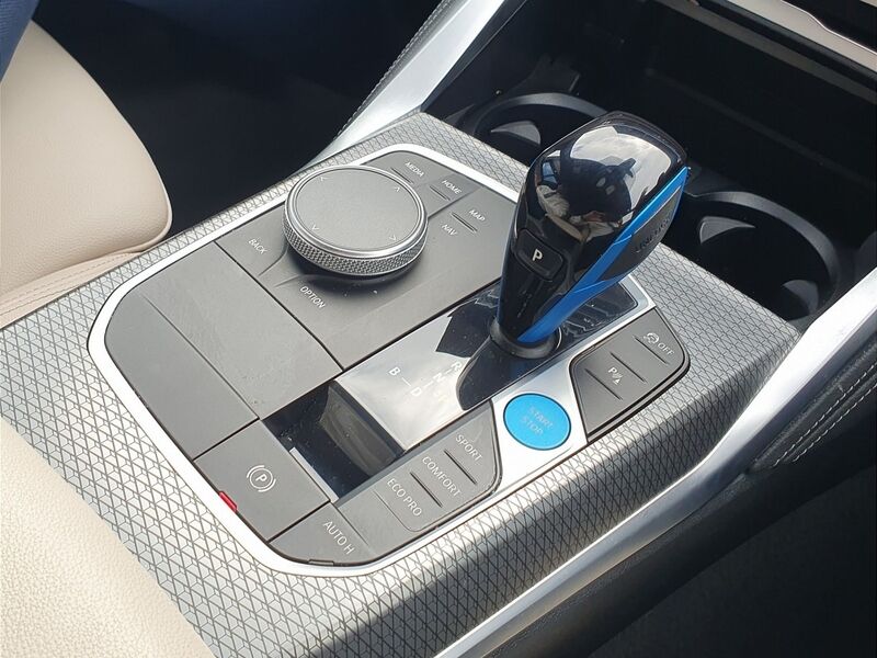 More views of BMW i4