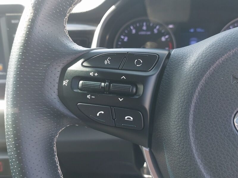 More views of Kia Stonic