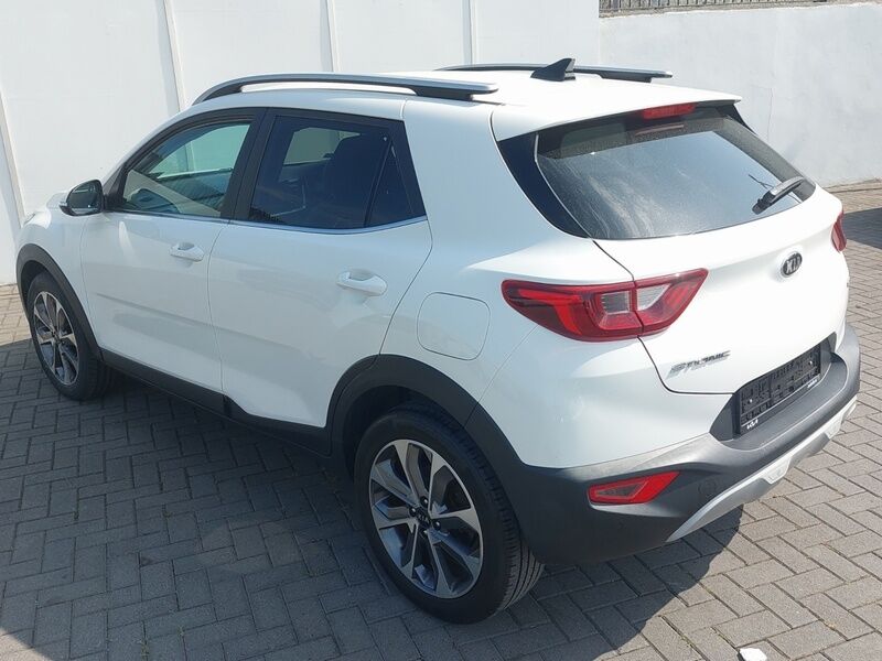 More views of Kia Stonic