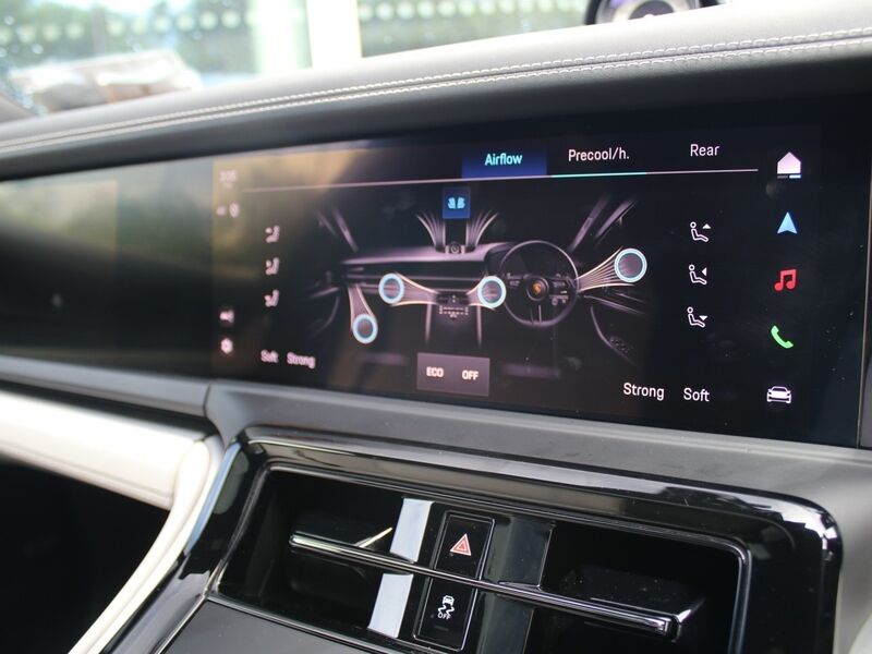 More views of Porsche Panamera