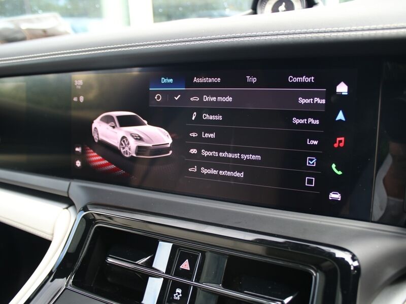 More views of Porsche Panamera