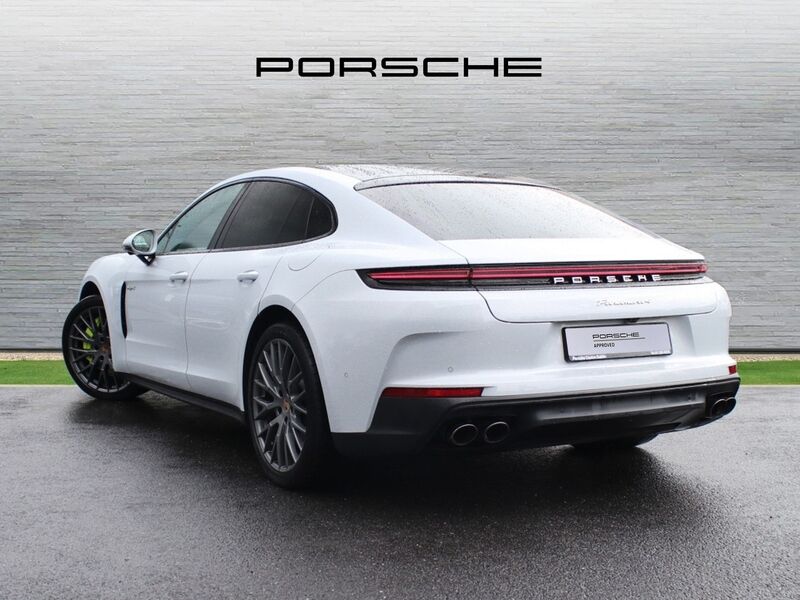 More views of Porsche Panamera