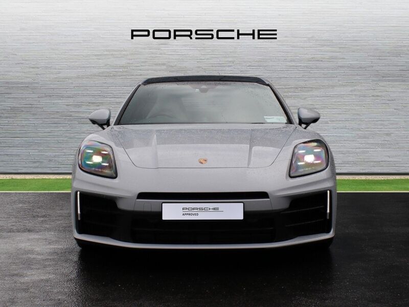 More views of Porsche Panamera