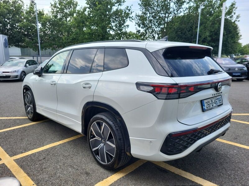 More views of Volkswagen Tayron