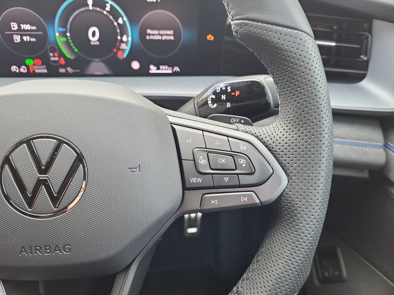 More views of Volkswagen Tayron