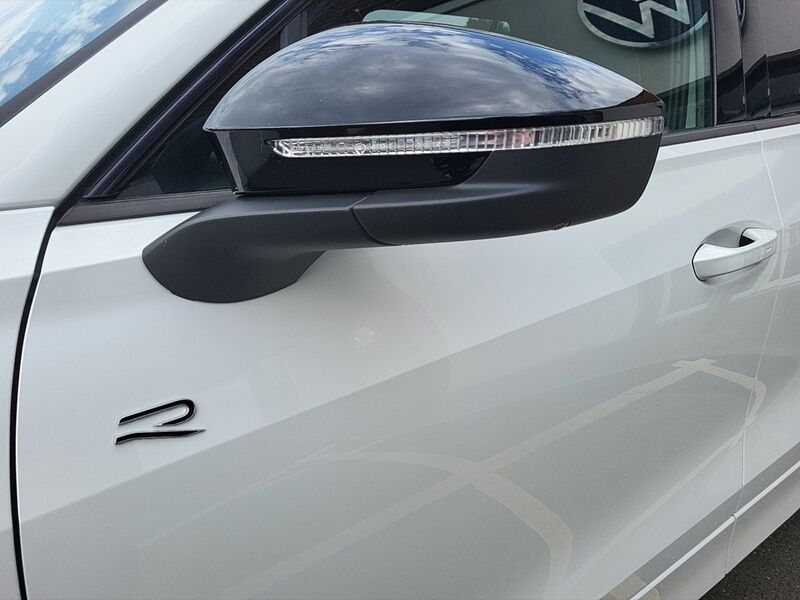 More views of Volkswagen Tayron