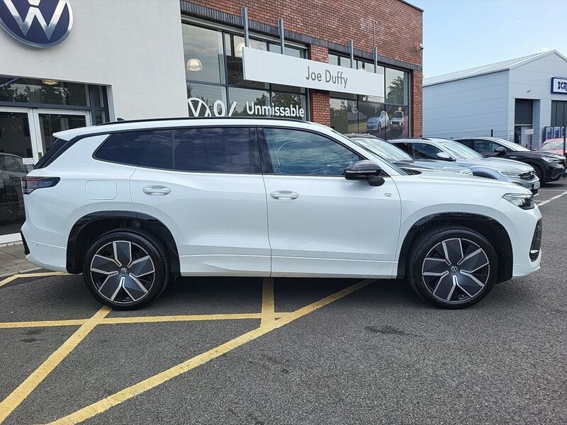 More views of Volkswagen Tayron