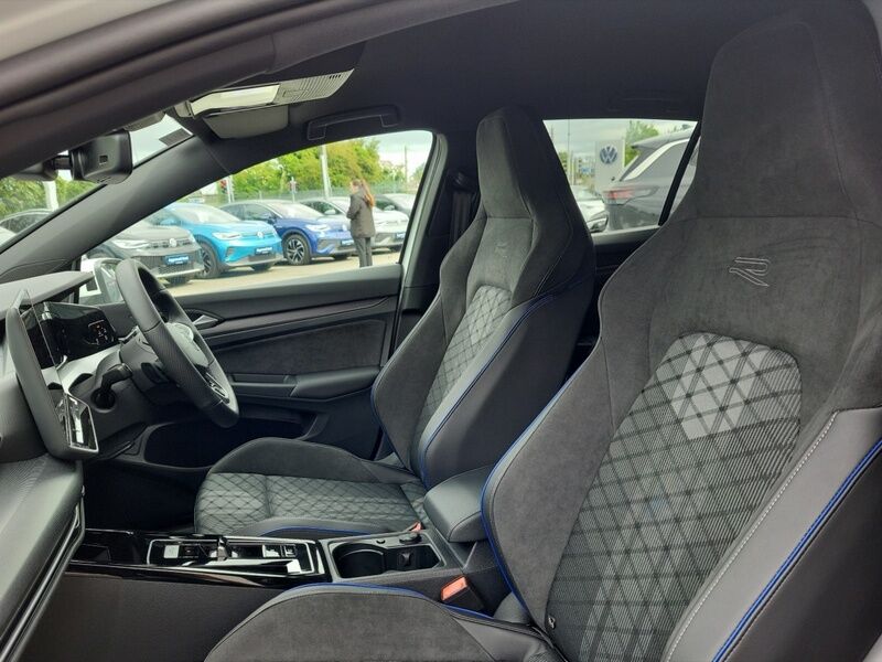 More views of Volkswagen Golf