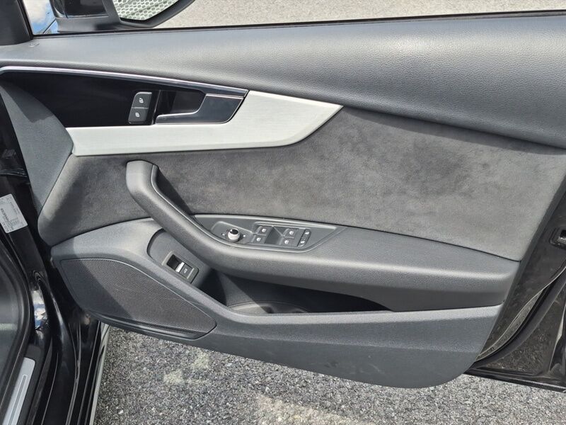 More views of Audi A4