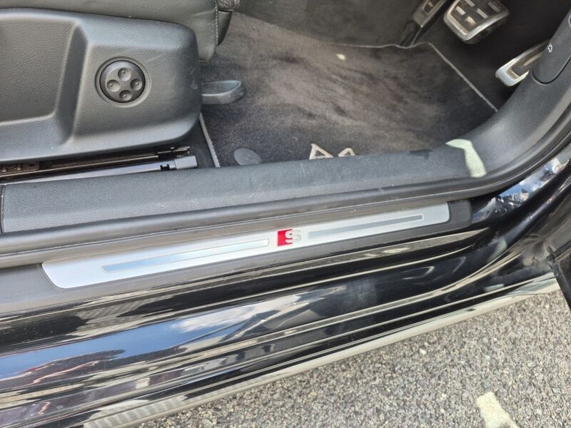 More views of Audi A4