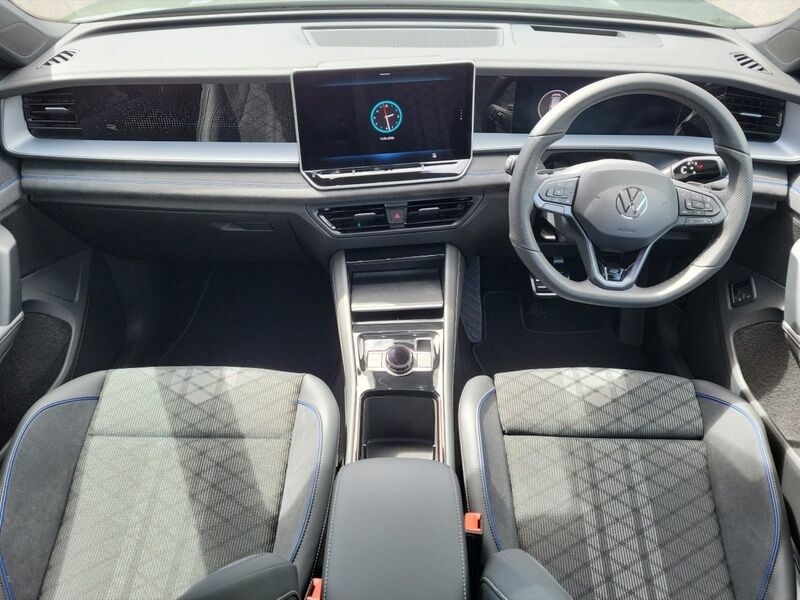 More views of Volkswagen Tayron