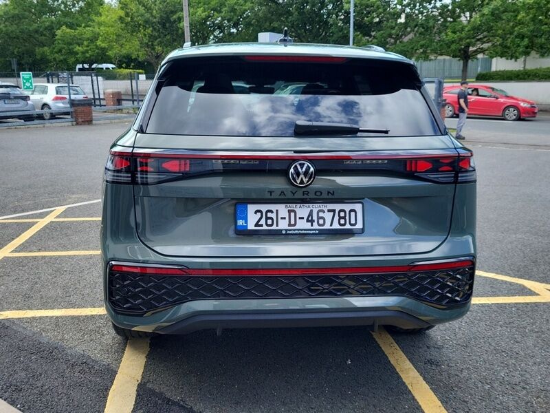 More views of Volkswagen Tayron