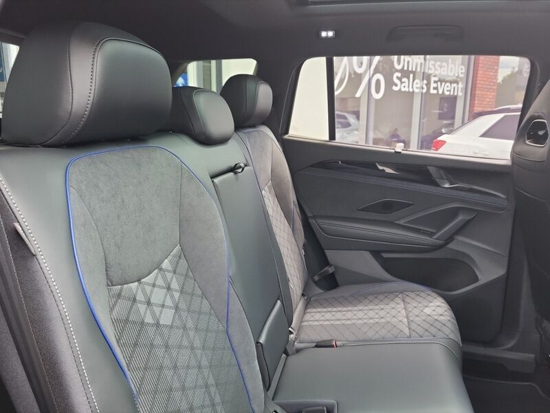 More views of Volkswagen Tayron