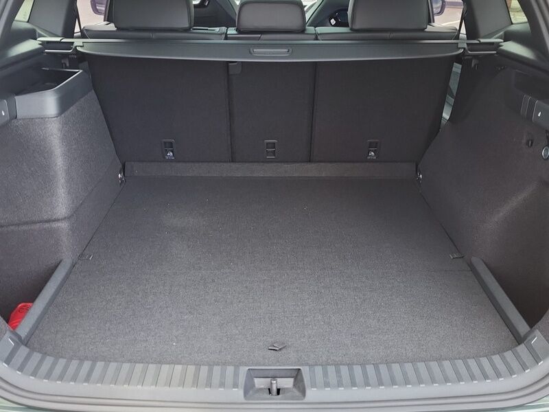 More views of Volkswagen Tayron