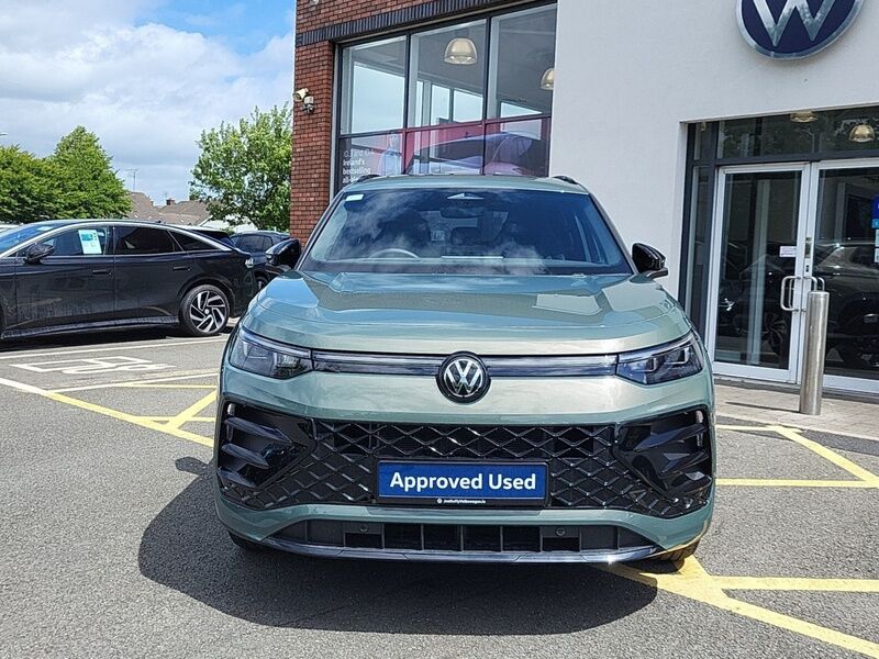 More views of Volkswagen Tayron