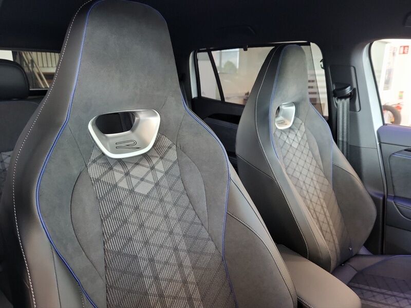 More views of Volkswagen Tayron