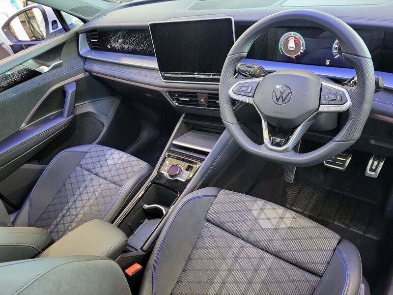 More views of Volkswagen Tayron