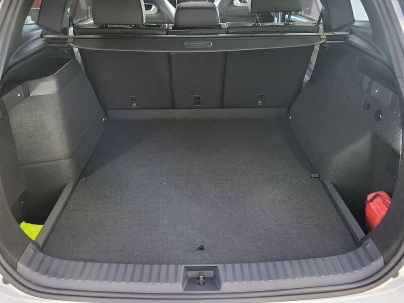 More views of Volkswagen Tayron