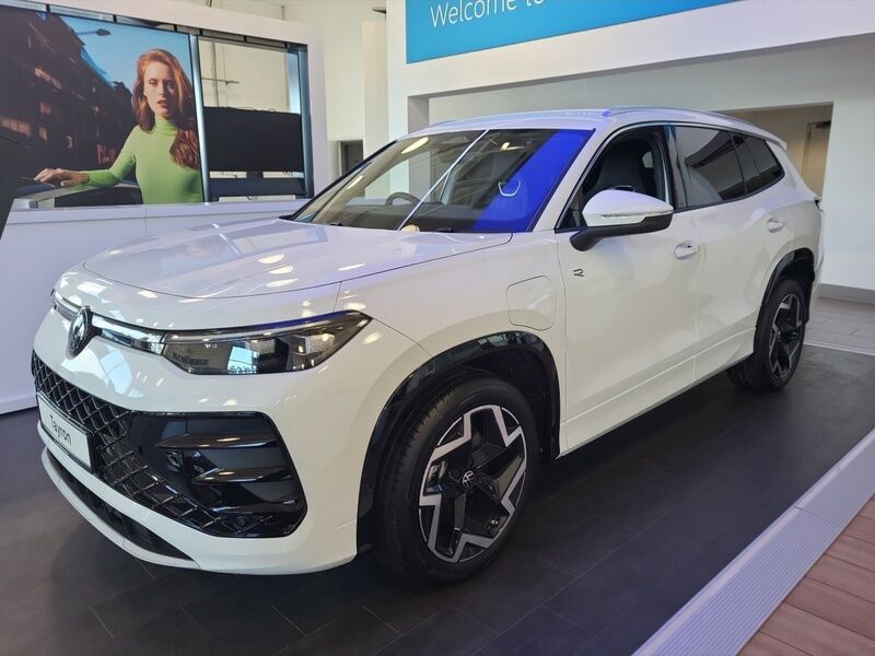 More views of Volkswagen Tayron