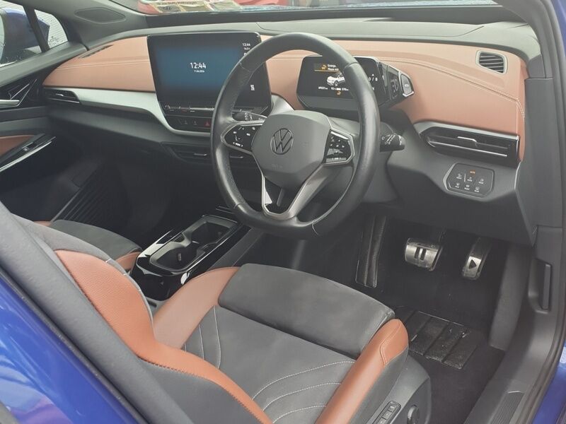 More views of Volkswagen ID.4