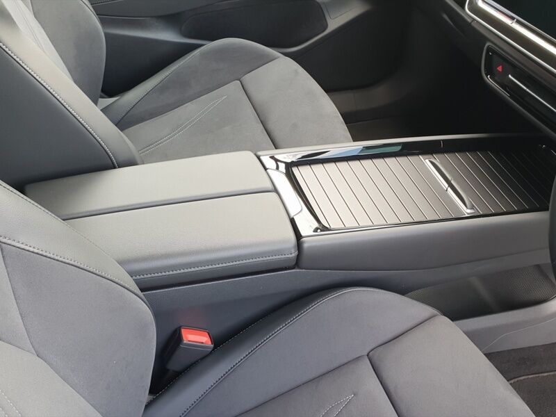 More views of Volkswagen ID.7