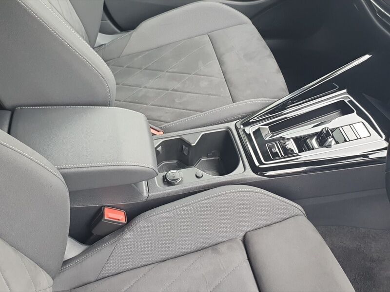 More views of Volkswagen Golf