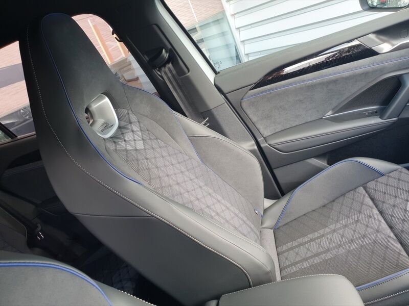 More views of Volkswagen Tayron