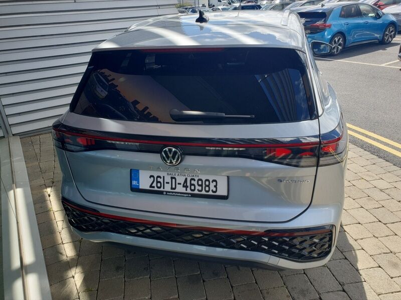 More views of Volkswagen Tayron