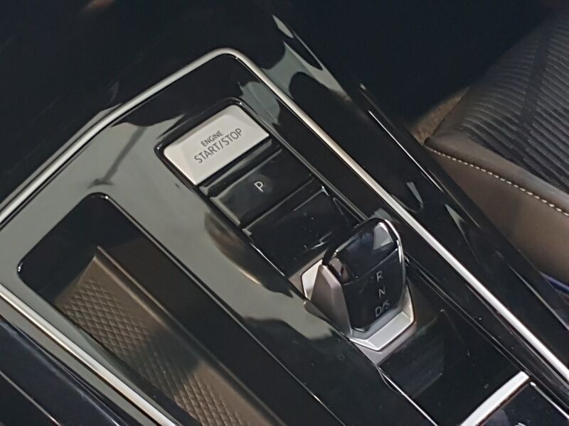 More views of Volkswagen Golf