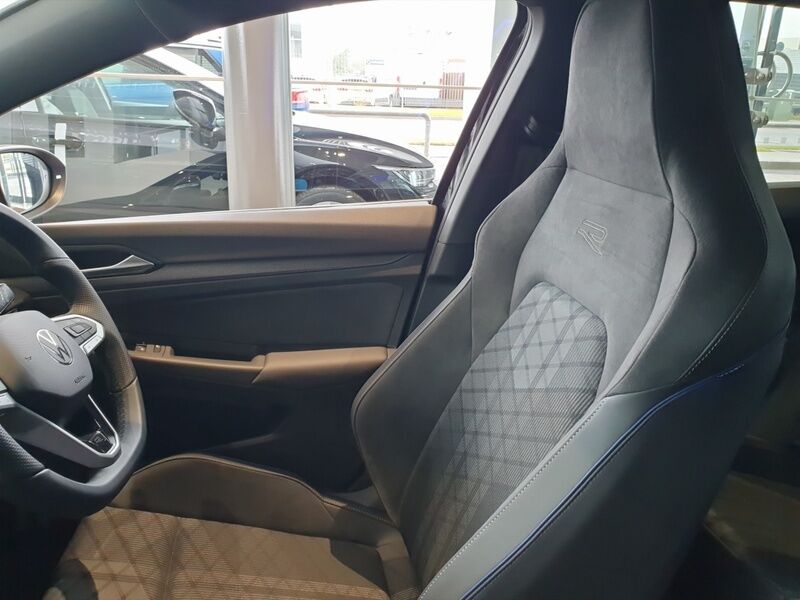 More views of Volkswagen Golf