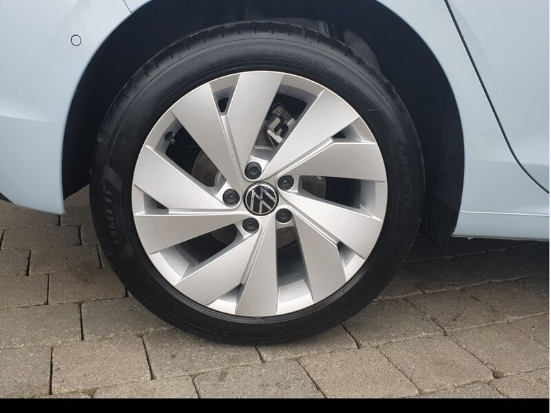 More views of Volkswagen Golf