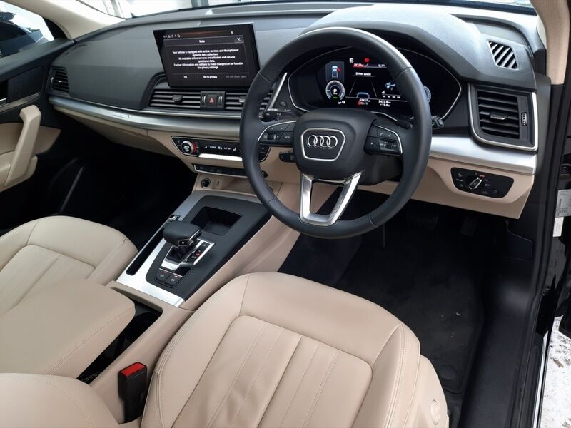 More views of Audi Q5
